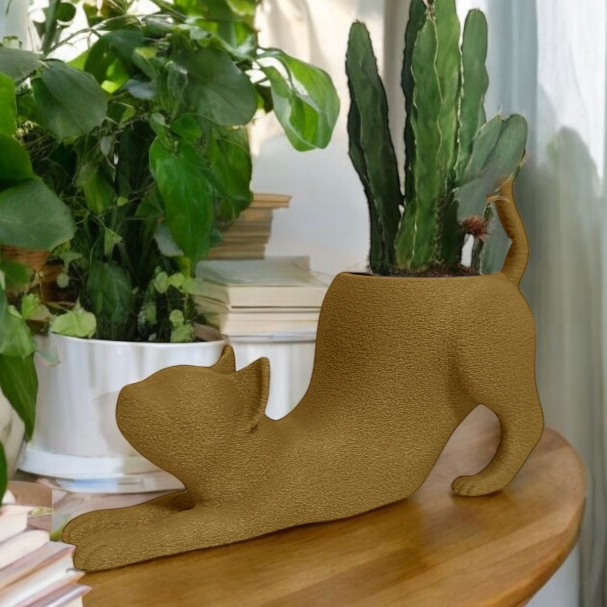 Katzen-Pflanzentopf „Lazy Cat“: 3D-gedruckt aus nachhaltigem PLA, individuell in Wunschfarbe erhältlich. Perfekt für Sukkulenten, Kräuter und Kakteen. Maße ca.