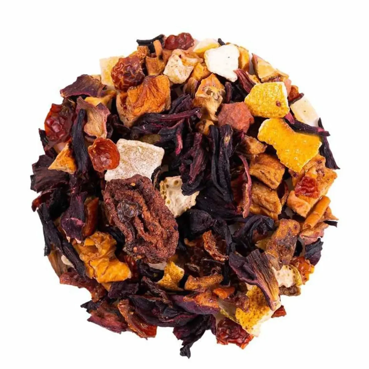 Früchtetee-Mischung mit getrockneten Früchten, Hibiskus und Blüten in Rot-, Orange- und Brauntönen, Draufsicht.