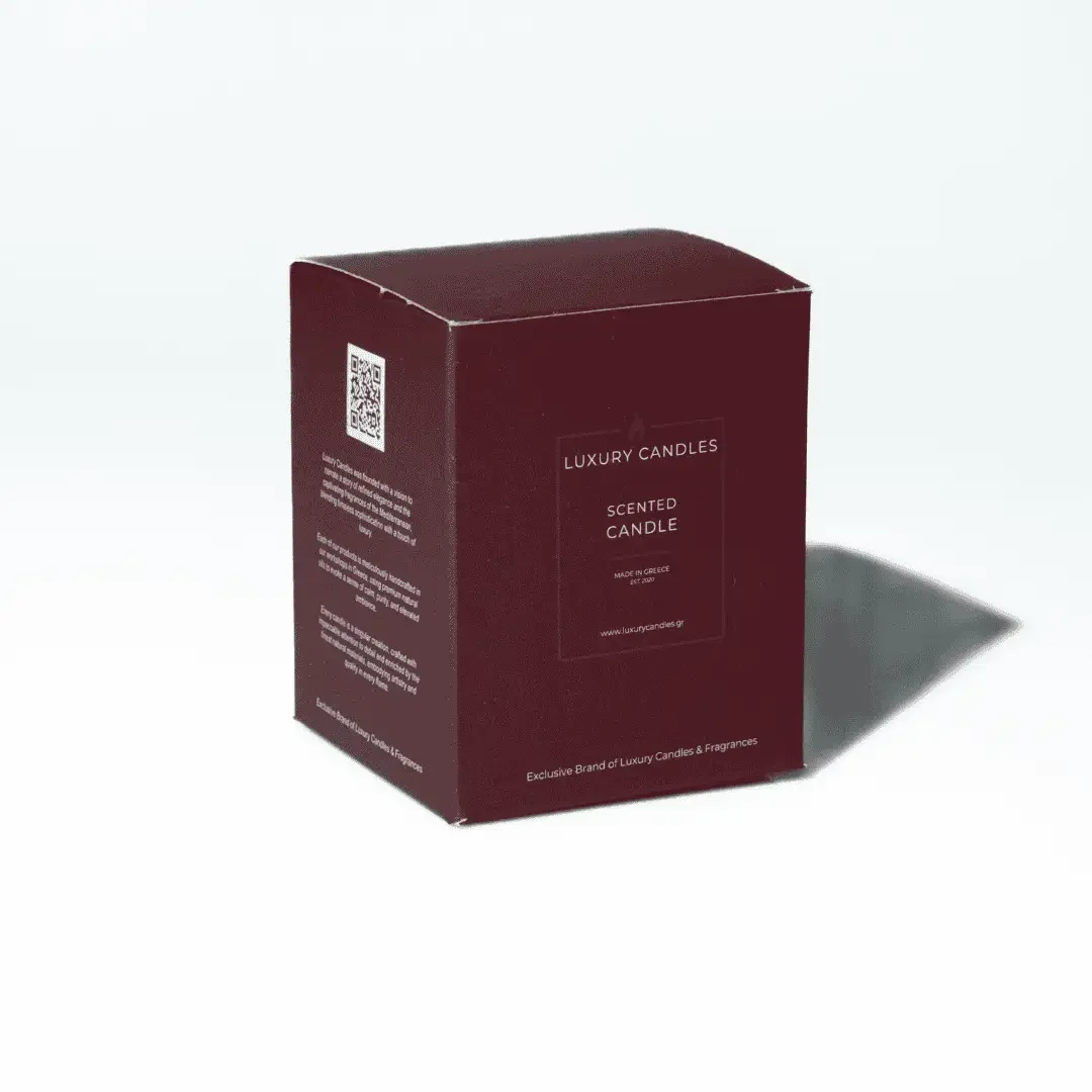Dunkelrote Geschenkbox mit weißem Text „Luxury Candles